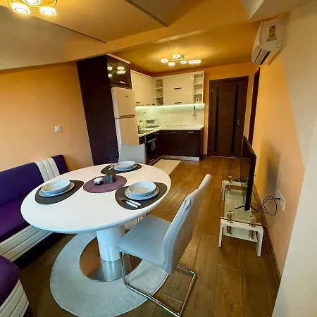 Two-bedroom In The Heart Of Burgas, Bogoridi Street Apartment *