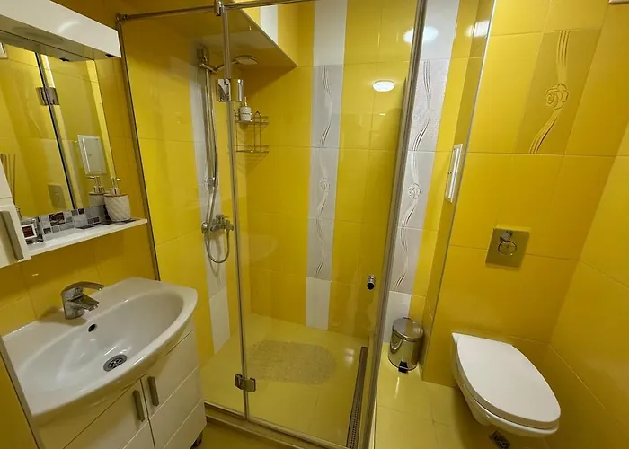 Two-bedroom In The Heart Of Burgas, Bogoridi Street *